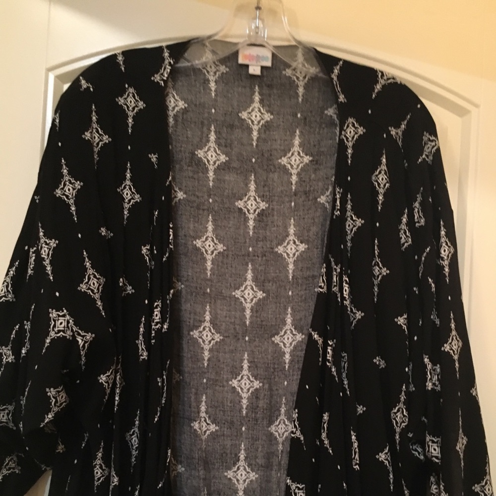LulaRoe Shirley L